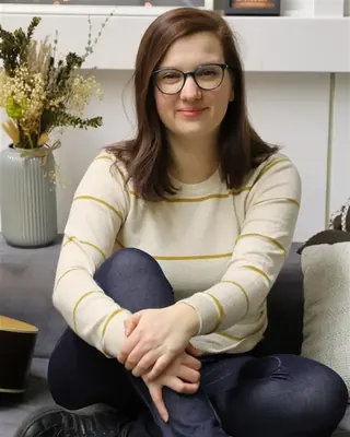 Steffi von der TatzenBande, ausgebildete Erzieherin